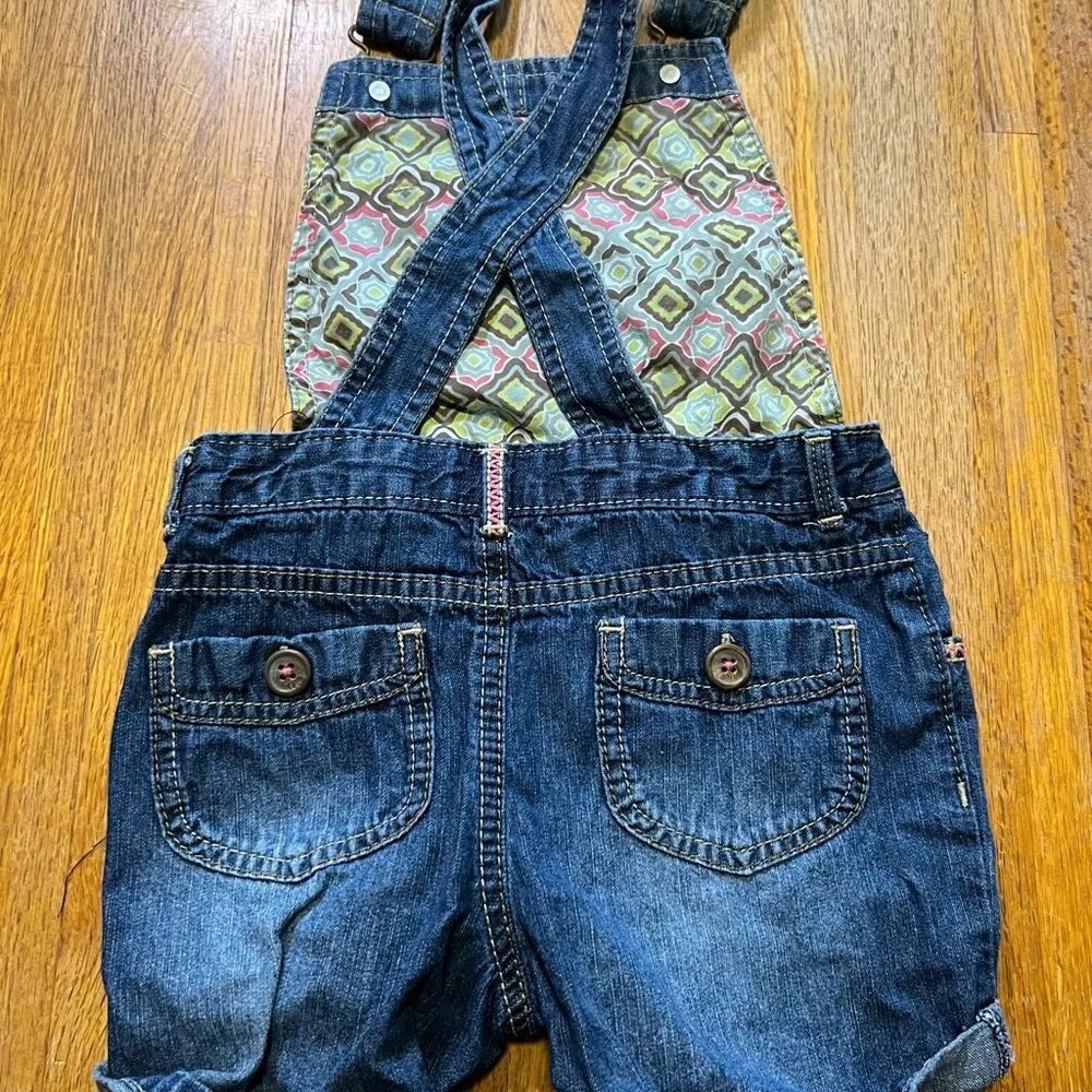 Genuine Kids OshKosh Girls 4T Blue Denim Rolled Cuff Pockets‎ Bib Short Overalls